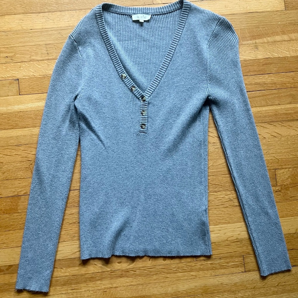 V-Neck Henley Longsleeve Women’s Medium - Gray